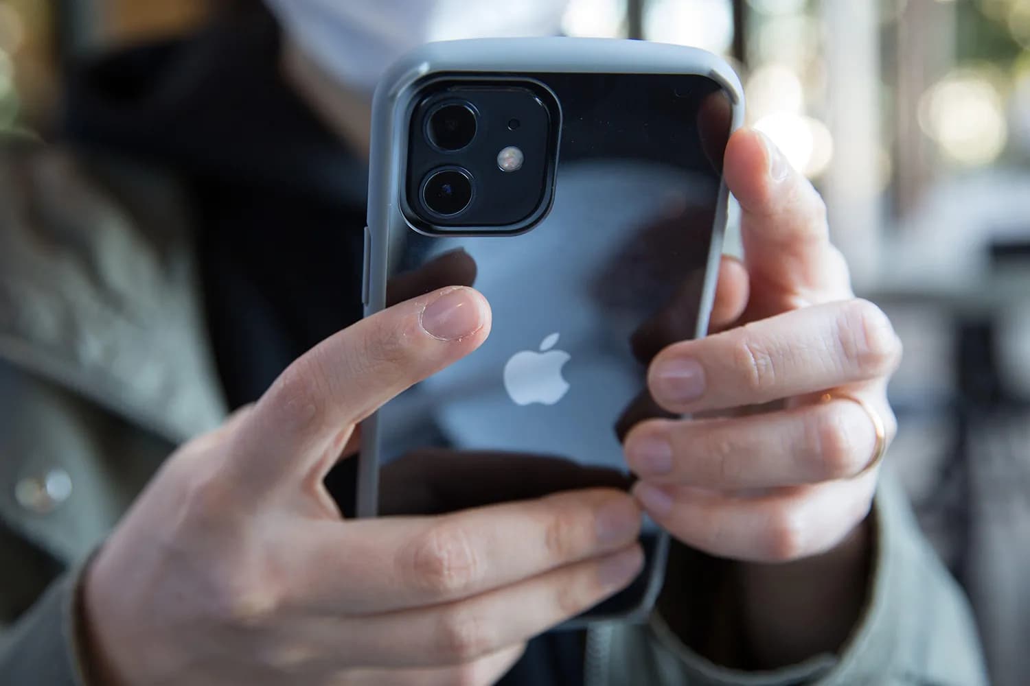 Technologies to protect health: iPhones and first aid